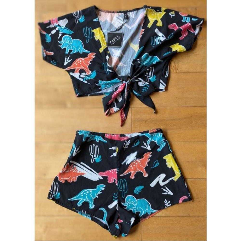 Womens Sm Summer Outfit NWT New Dinosaur Zaful Crop Top High Waist Short Size 4